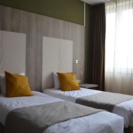 Hotel Mille Colonnes Leuven Eksteriør billede