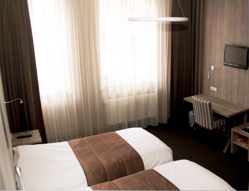 Hotel Mille Colonnes Leuven Eksteriør billede